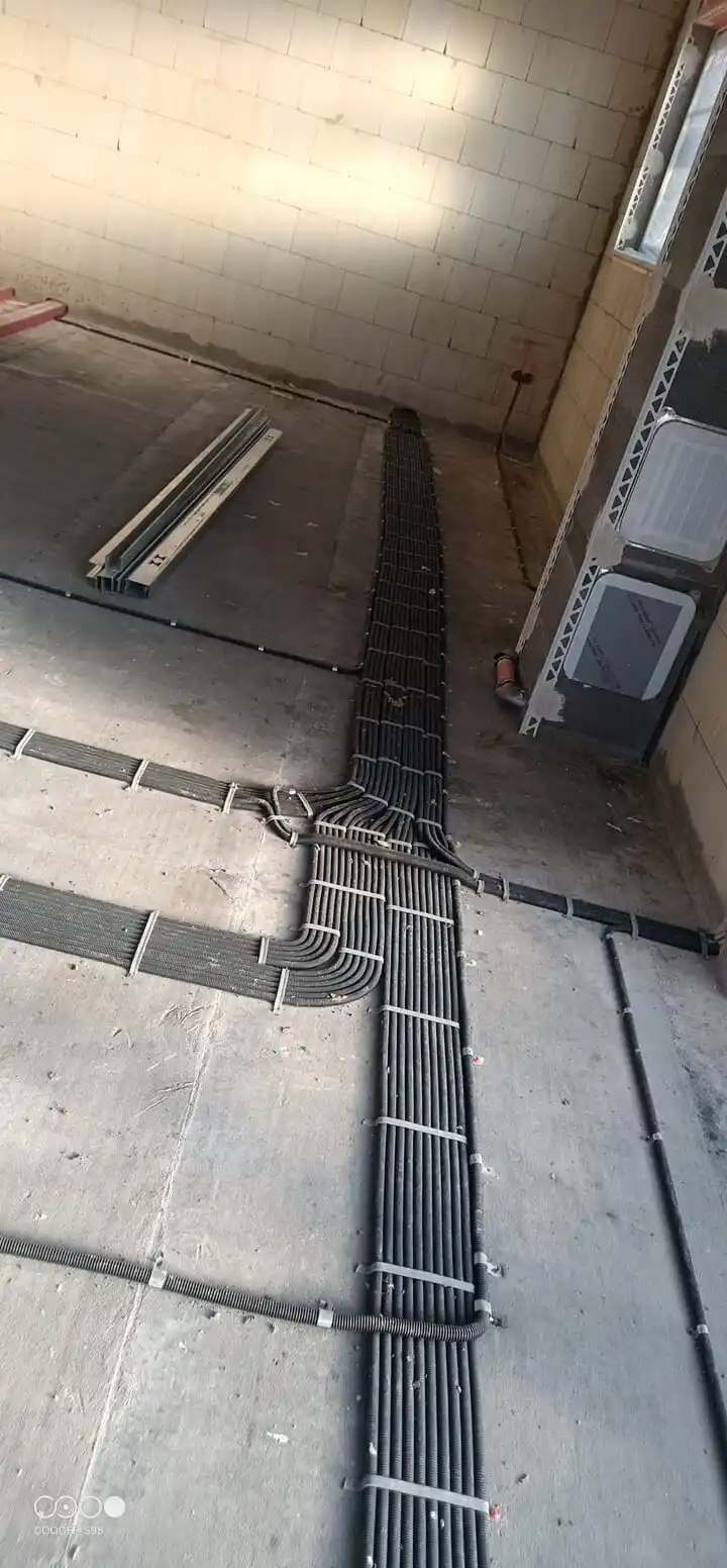 Leerrohre Estrich Verlegung